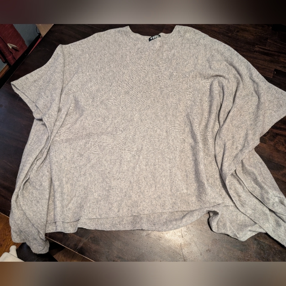+Beryll 100% Cashmere Sweater Poncho Shrug, Grey, Oversized, OS